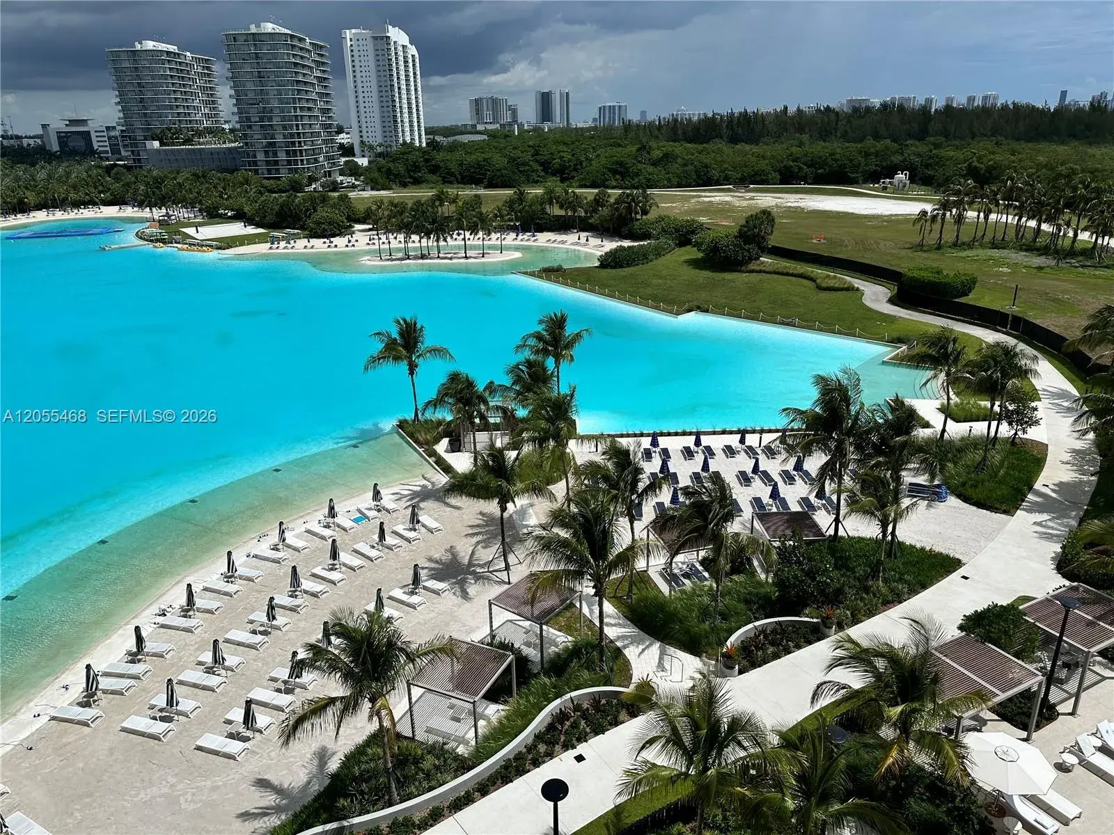 2411 Laguna Cir # 1407, North Miami FL 33181