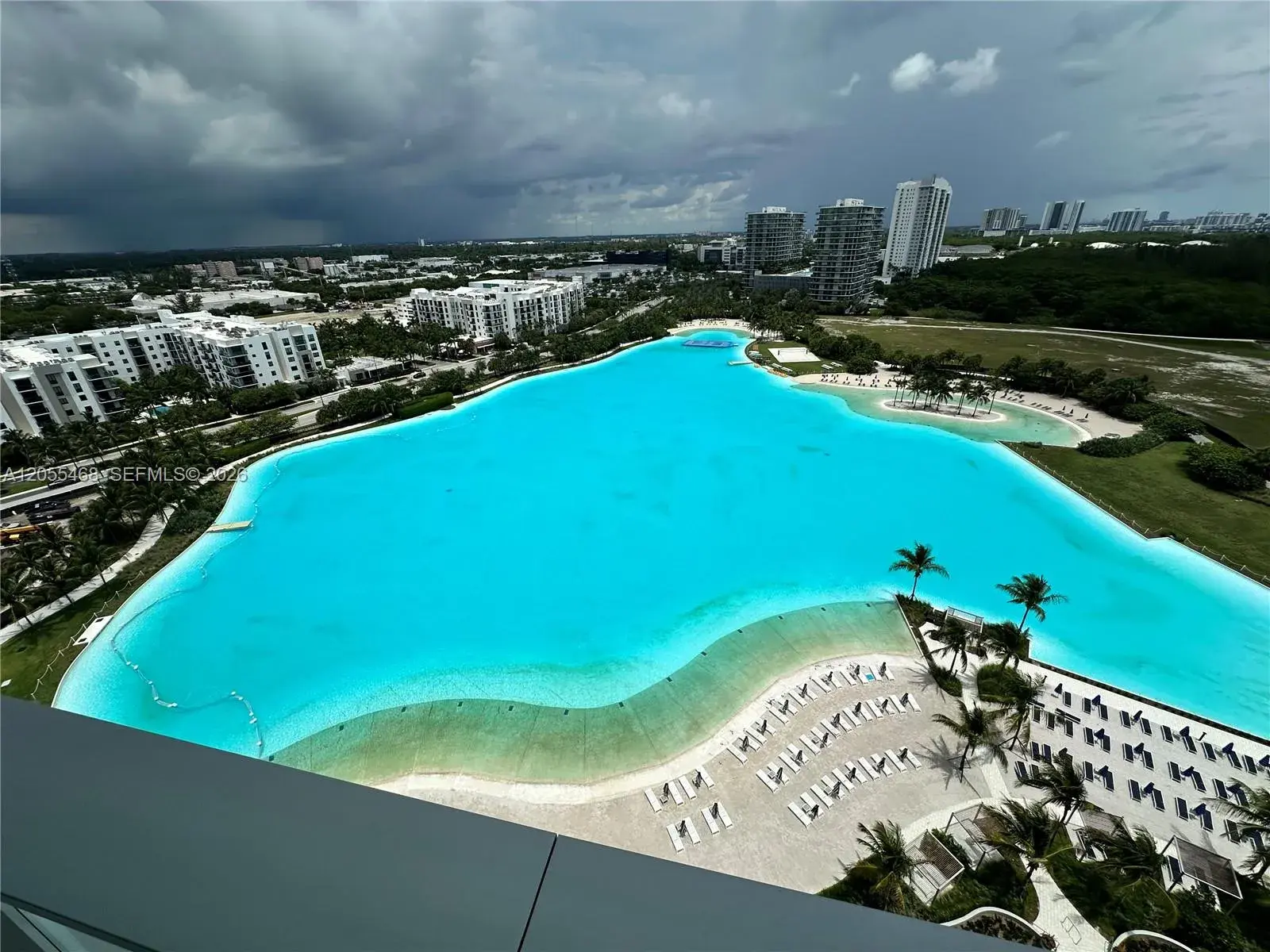 2411 Laguna Cir # 1407, North Miami FL 33181