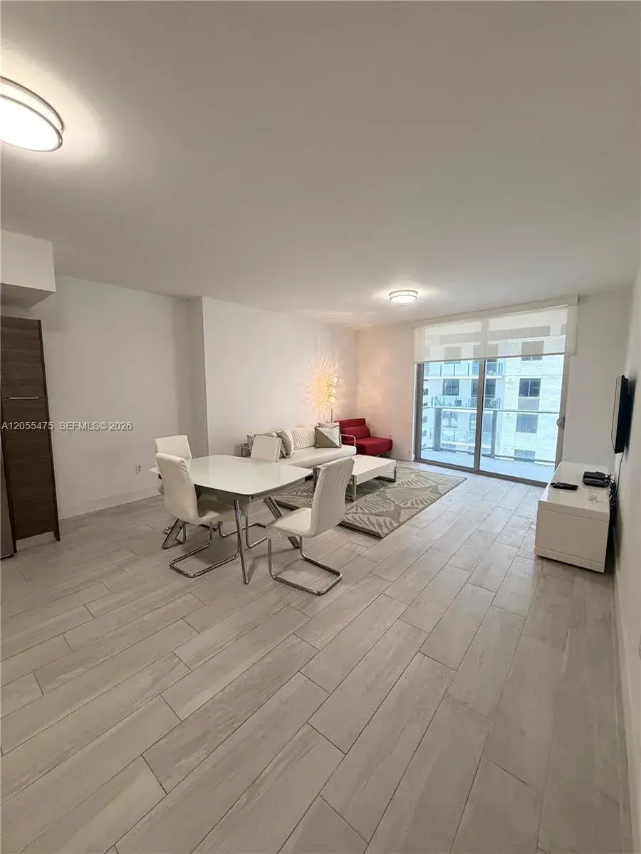 1010 SW 2nd Ave # 707, Miami FL 33130