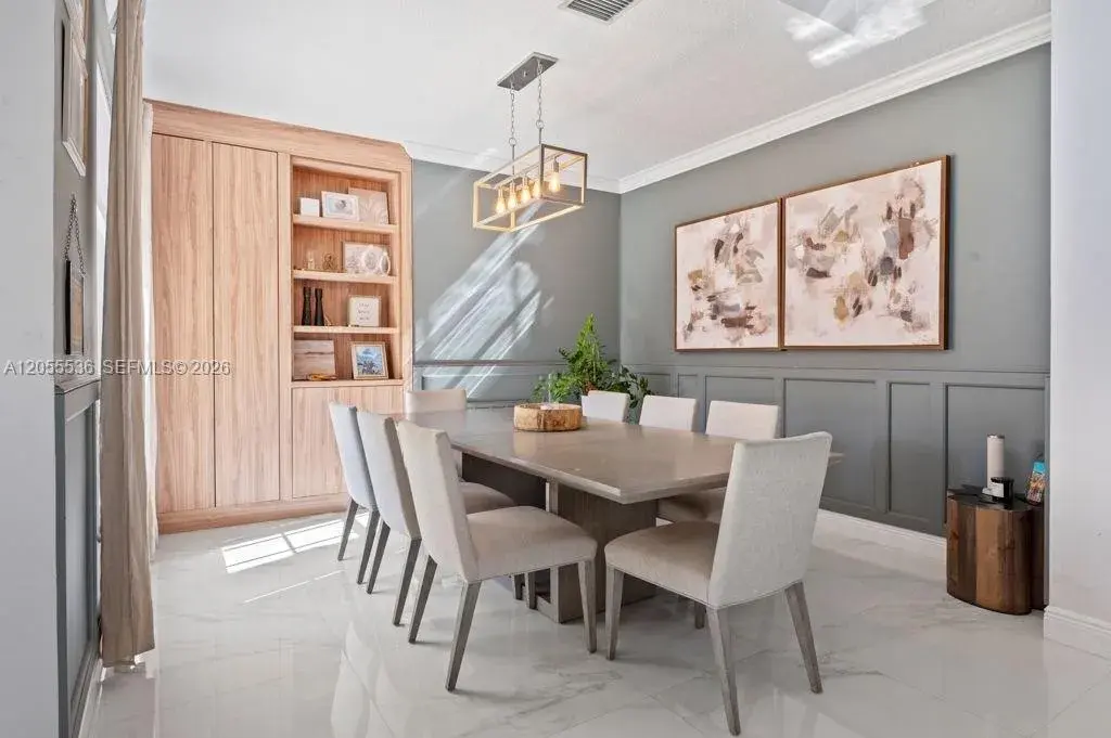3846 W Gardenia Ave, Weston FL 33332