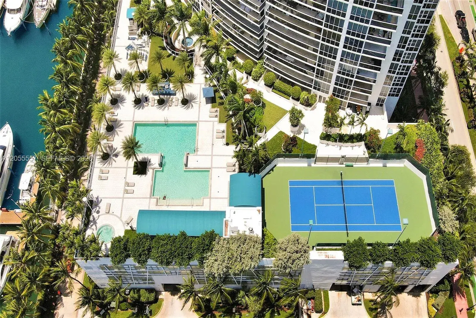 400 Alton Rd # 1011, Miami Beach FL 33139