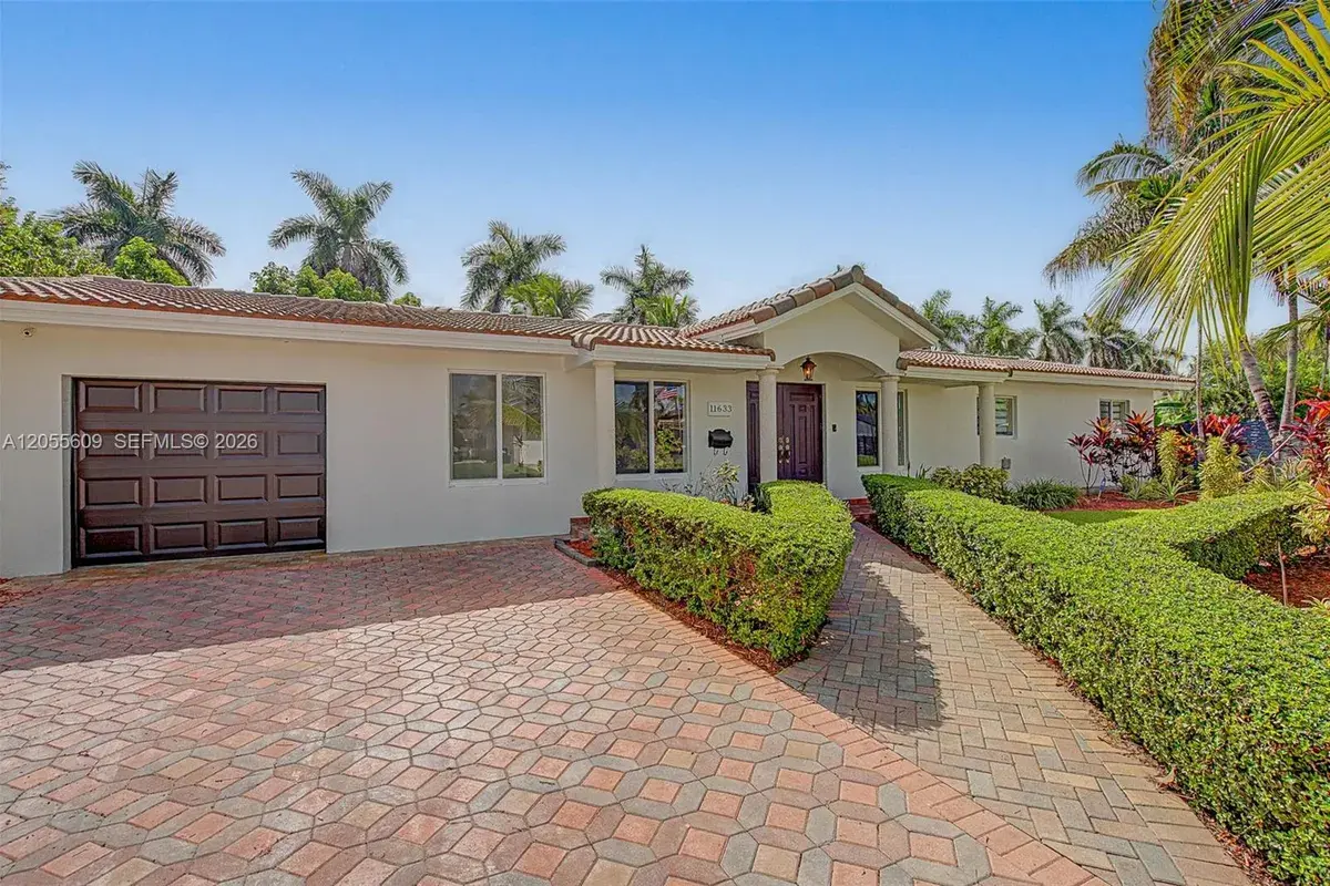 11633 SW 102nd Ct, Miami FL 33176
