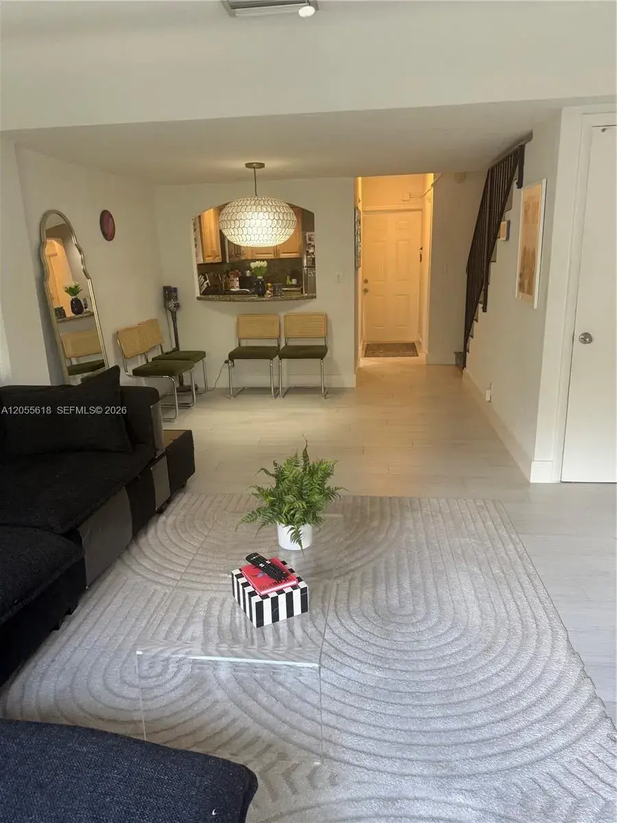 6709 N Kendall Dr # 220, Pinecrest FL 33156