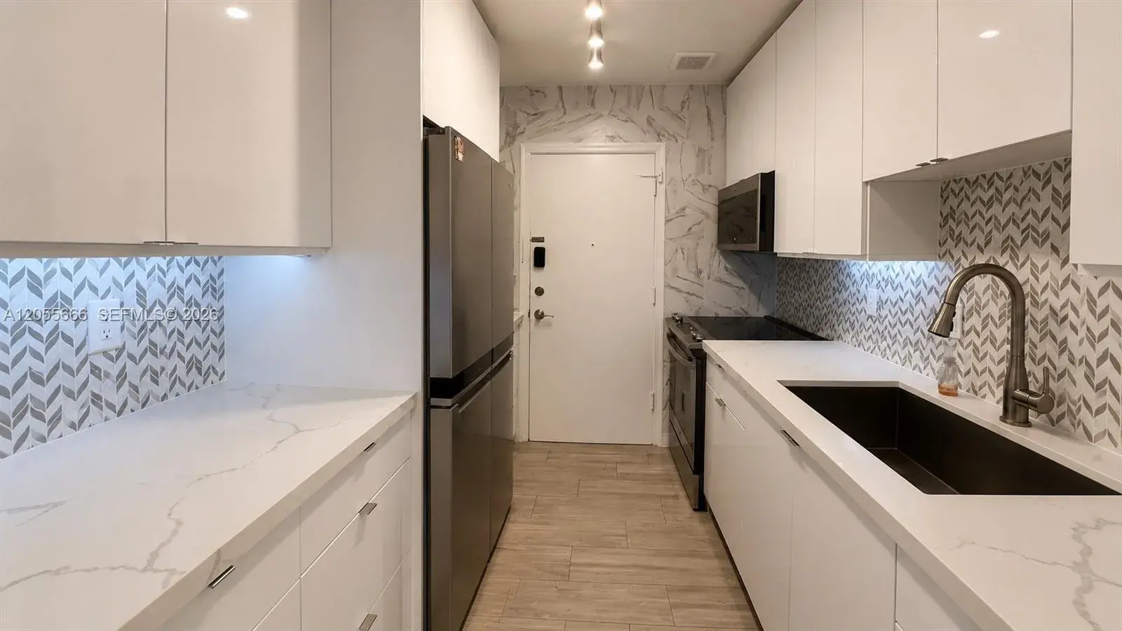 2260 NE 67th St # 1705, Fort Lauderdale FL 33308