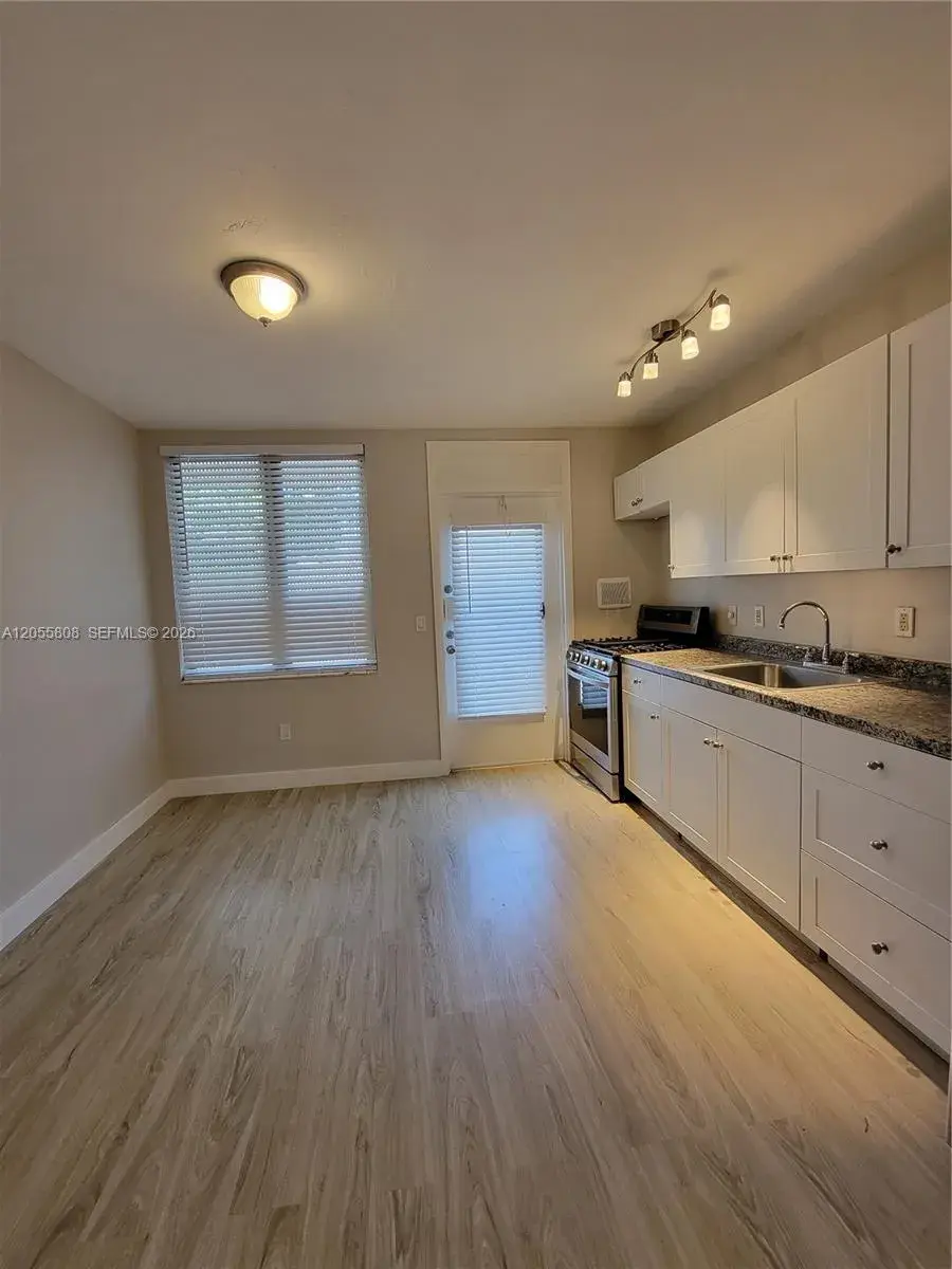 441 Collins Ave # 10, Miami Beach FL 33139