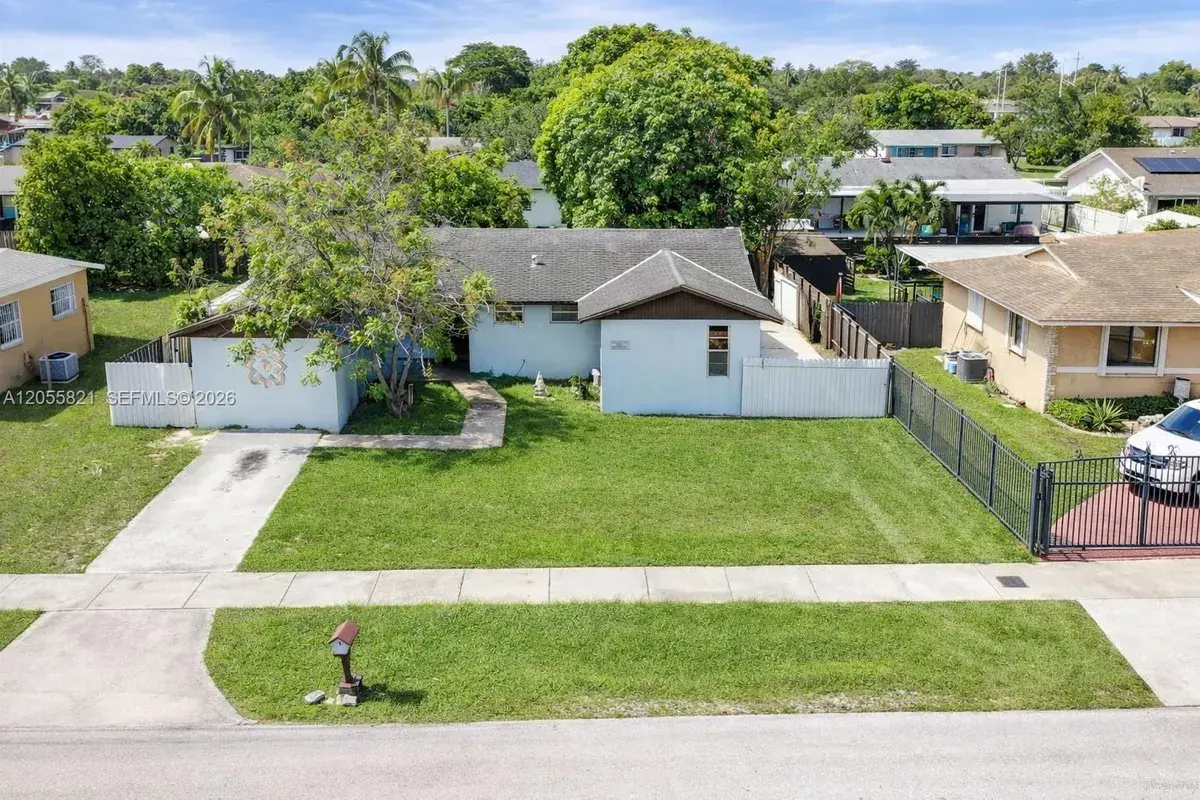 10221 SW 169th St, Miami FL 33157