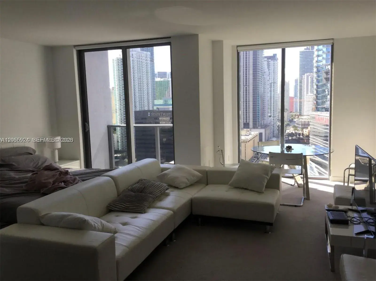 1 bath Residential Lease for rent at 31 SE 6th St # 2705, Miami FL 33131
