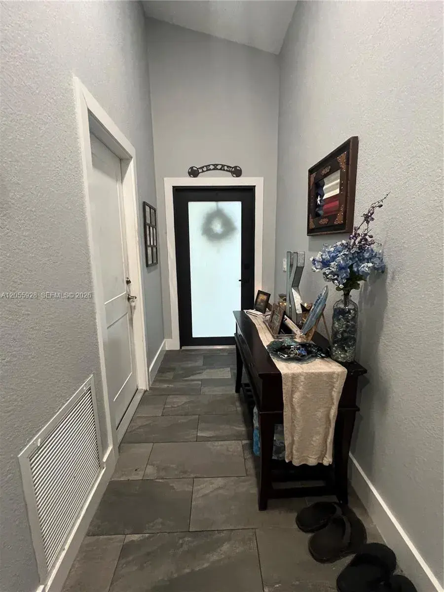 11441 NW 43rd St, Coral Springs FL 33065