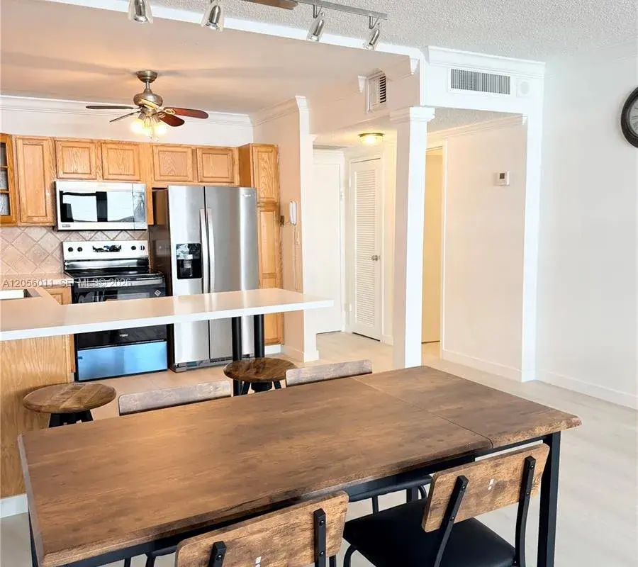 3725 S Ocean Dr # 521, Hollywood FL 33019