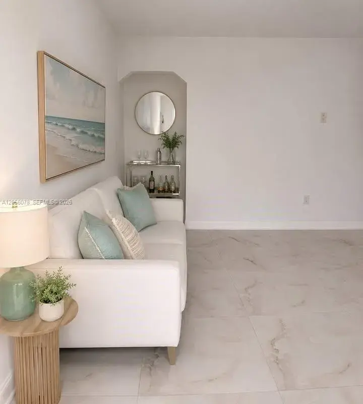 450 77th St # 2, Miami Beach FL 33141
