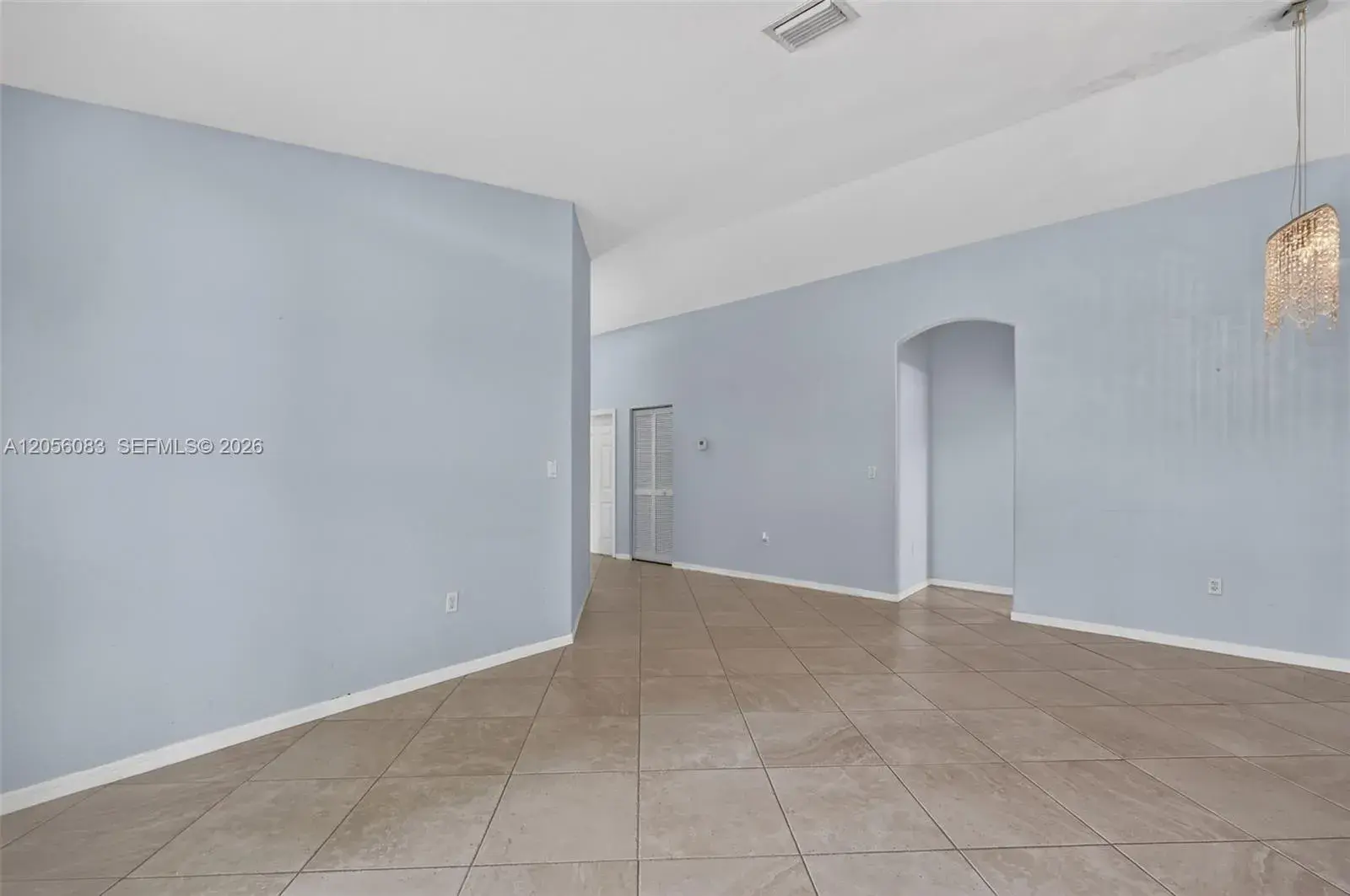 2073 SE 13th St, Homestead FL 33035
