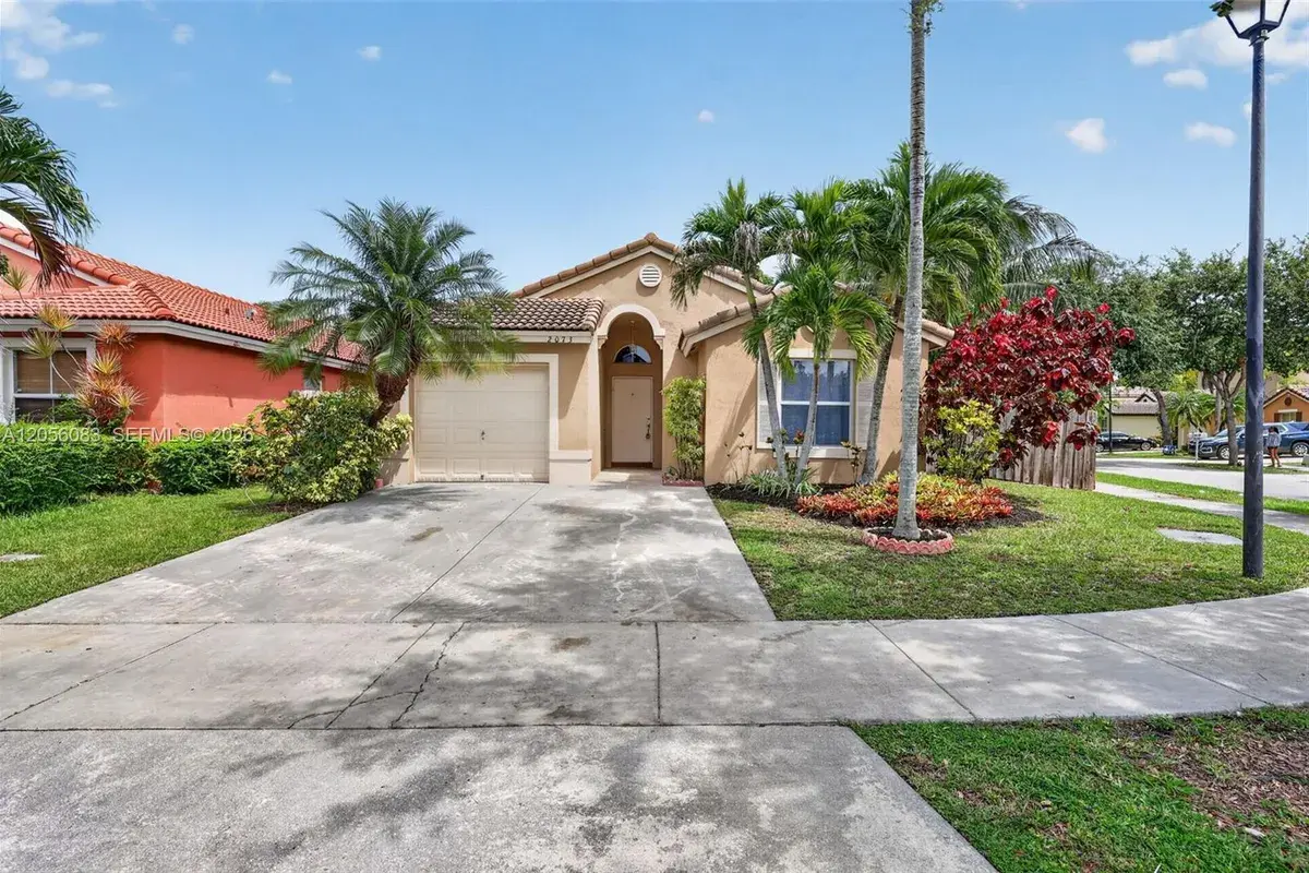 2073 SE 13th St, Homestead FL 33035