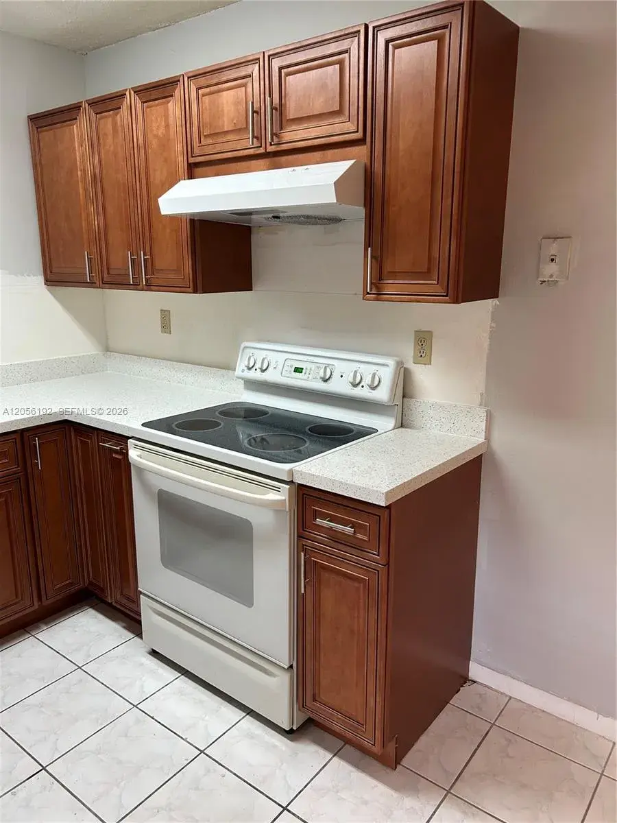 1925 Madison St # 14, Hollywood FL 33020