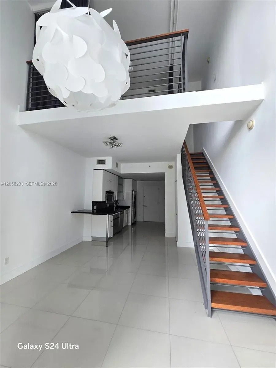 60 SW 13th St # 2810, Miami FL 33130