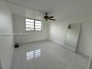 1700 NE 191st St # 510, Miami FL 33179