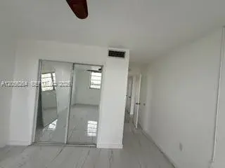 1700 NE 191st St # 510, Miami FL 33179