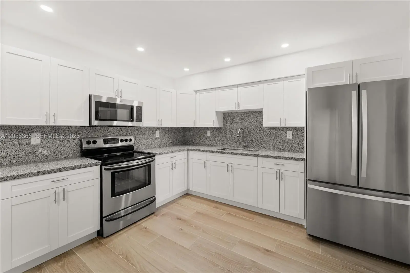 35 NW 49th Ave, Miami FL 33126 photo 2