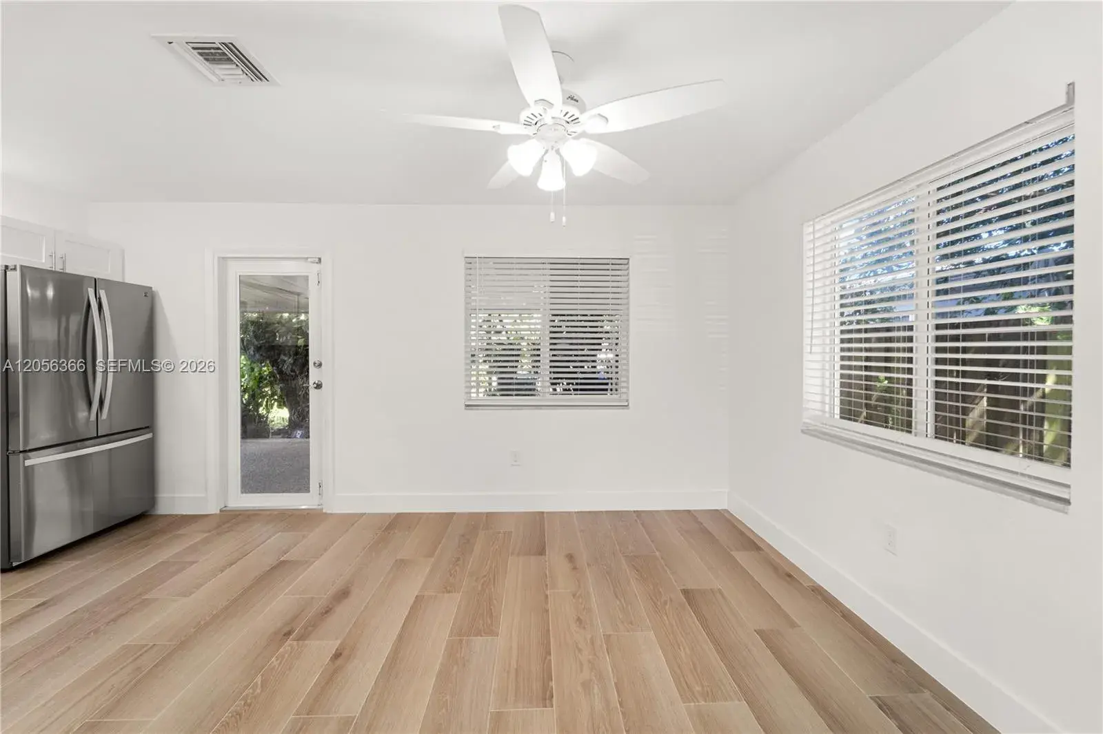 35 NW 49th Ave, Miami FL 33126 photo 4