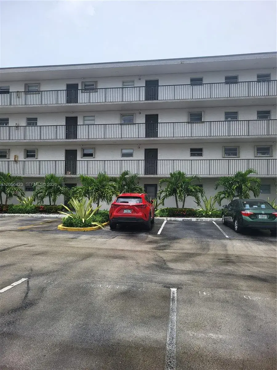 2 bedroom 2 bath Residential Lease for rent at 14140 SW 84th St # H, Miami FL 33183