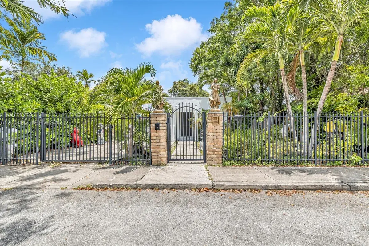 121 NW 47th St, Miami FL 33127