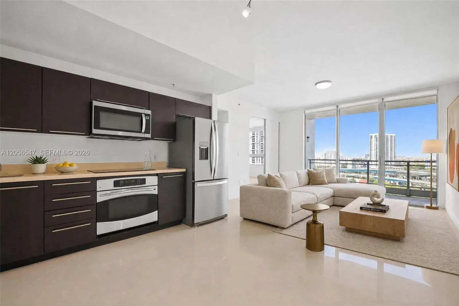 90 SW 3rd St # 1608, Miami FL 33130