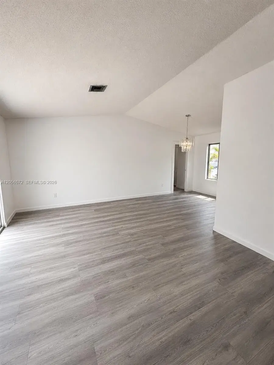 9840 NW 25th Ct, Coral Springs FL 33065