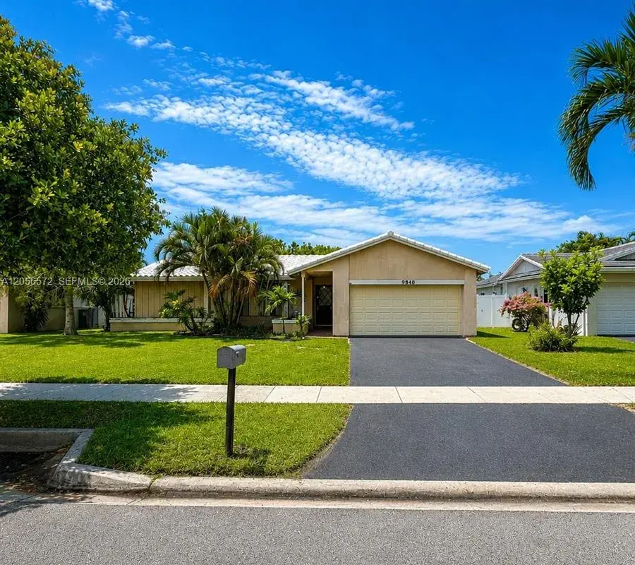 9840 NW 25th Ct, Coral Springs FL 33065