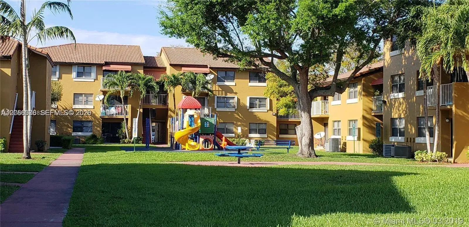 15650 SW 80th St # 207, Miami FL 33193