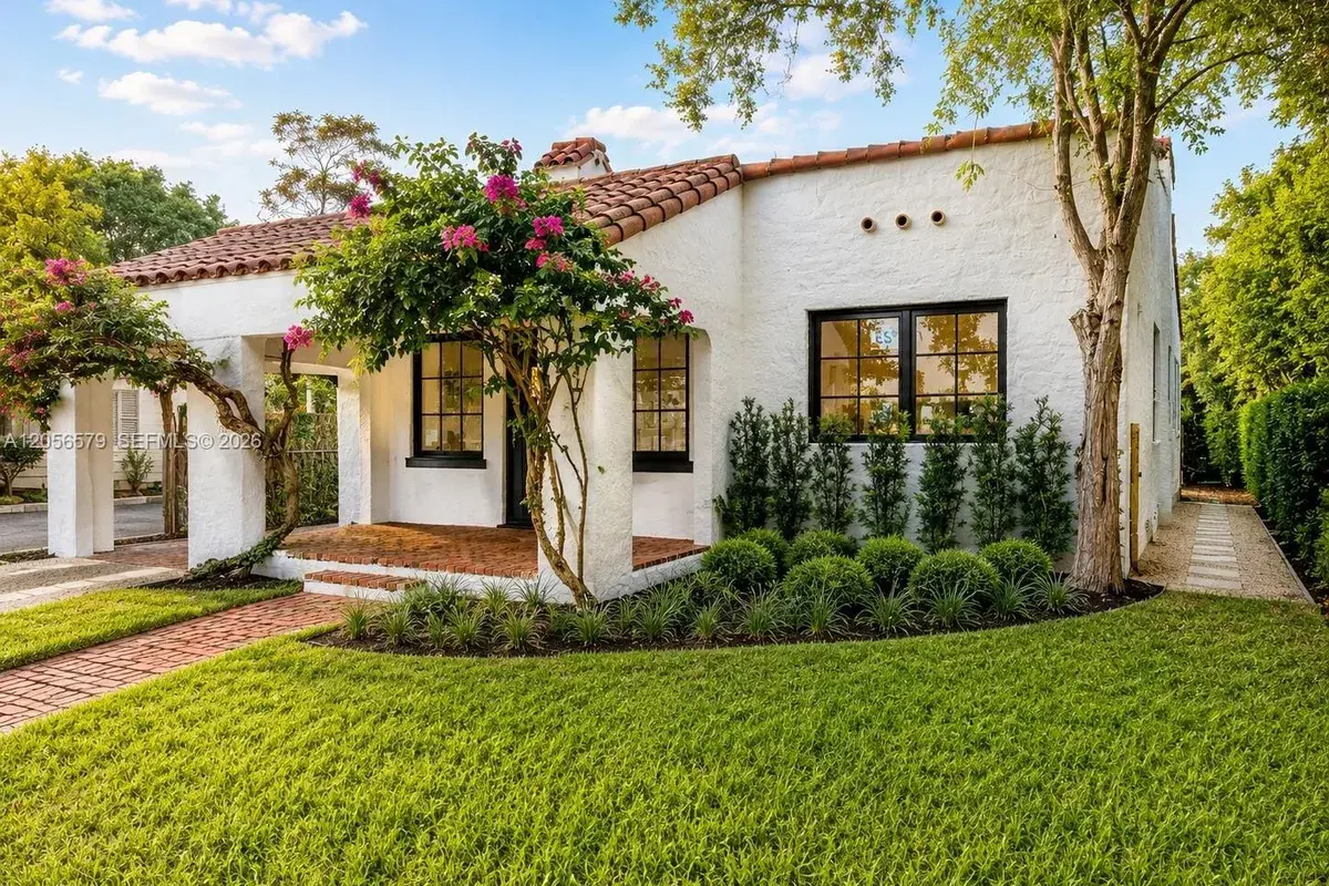 1213 Aguila Ave, Coral Gables FL 33134