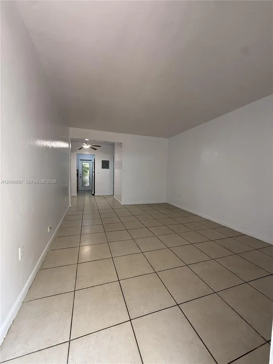 934 Meridian Ave, Miami Beach FL 33139