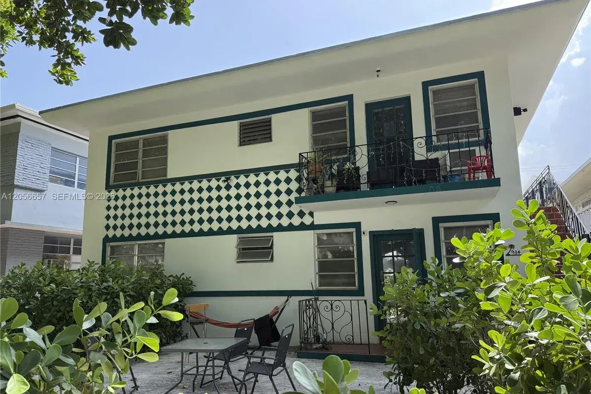 934 Meridian Ave, Miami Beach FL 33139
