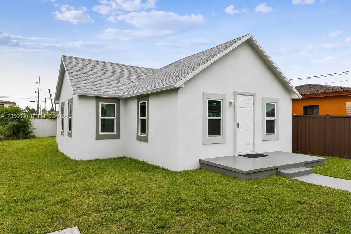 1296 NW 72nd St, Miami FL 33147