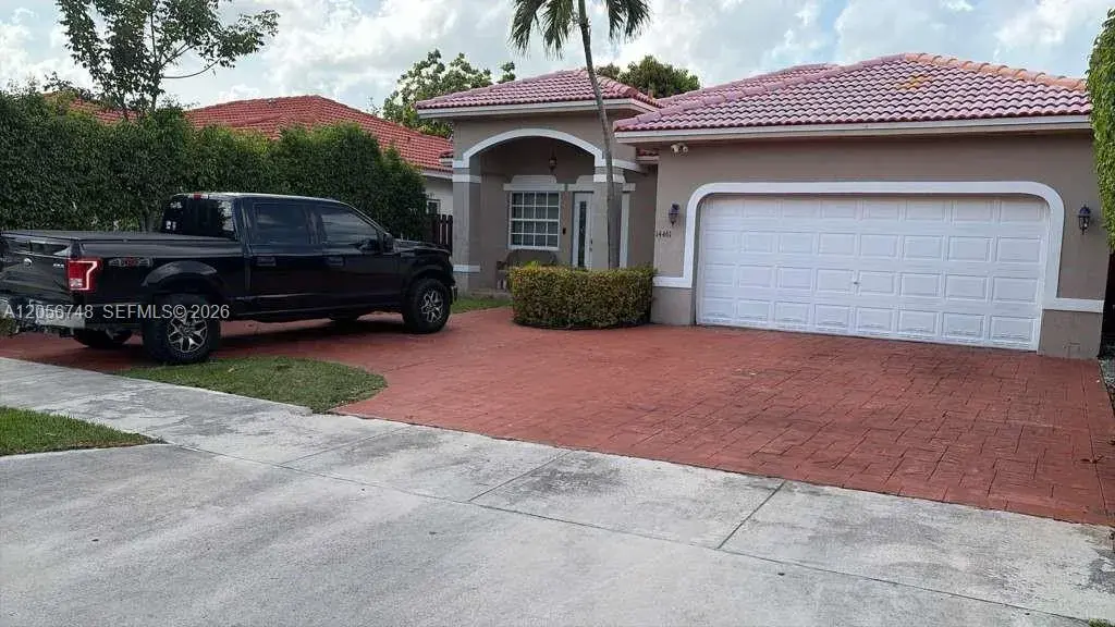 3 bedroom 2 bath Residential Lease for rent at 14461 SW 180th Ter, Miami FL 33177