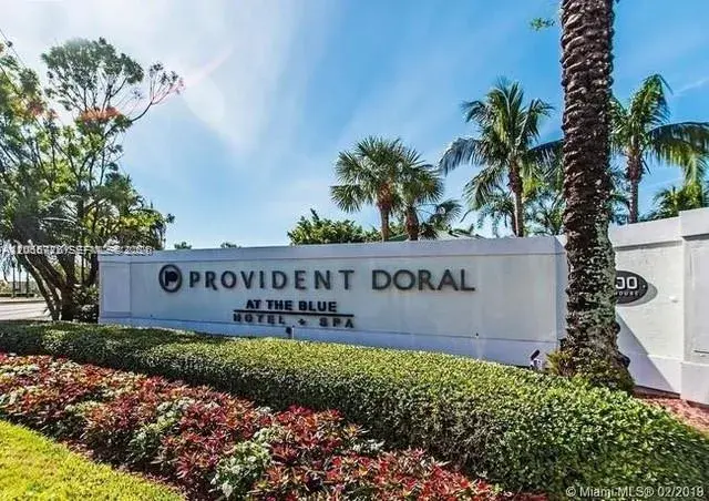1 bedroom 1 bath Residential for sale at 5300 NW 87th Ave # 1004, Doral FL 33178