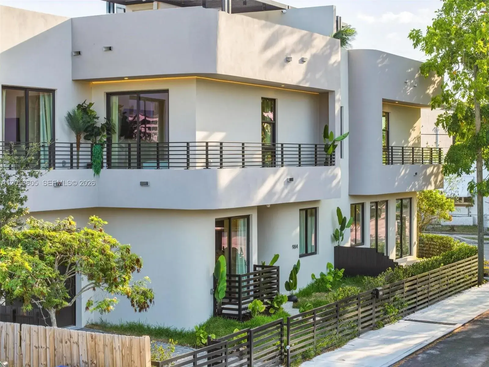 5 bedroom 5 bath Residential Lease for rent at 984 SW 10th St # 1, Miami FL 33130