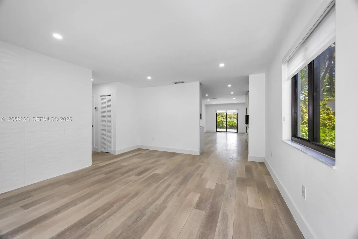 3052 SW 26th St # 3052, Miami FL 33133