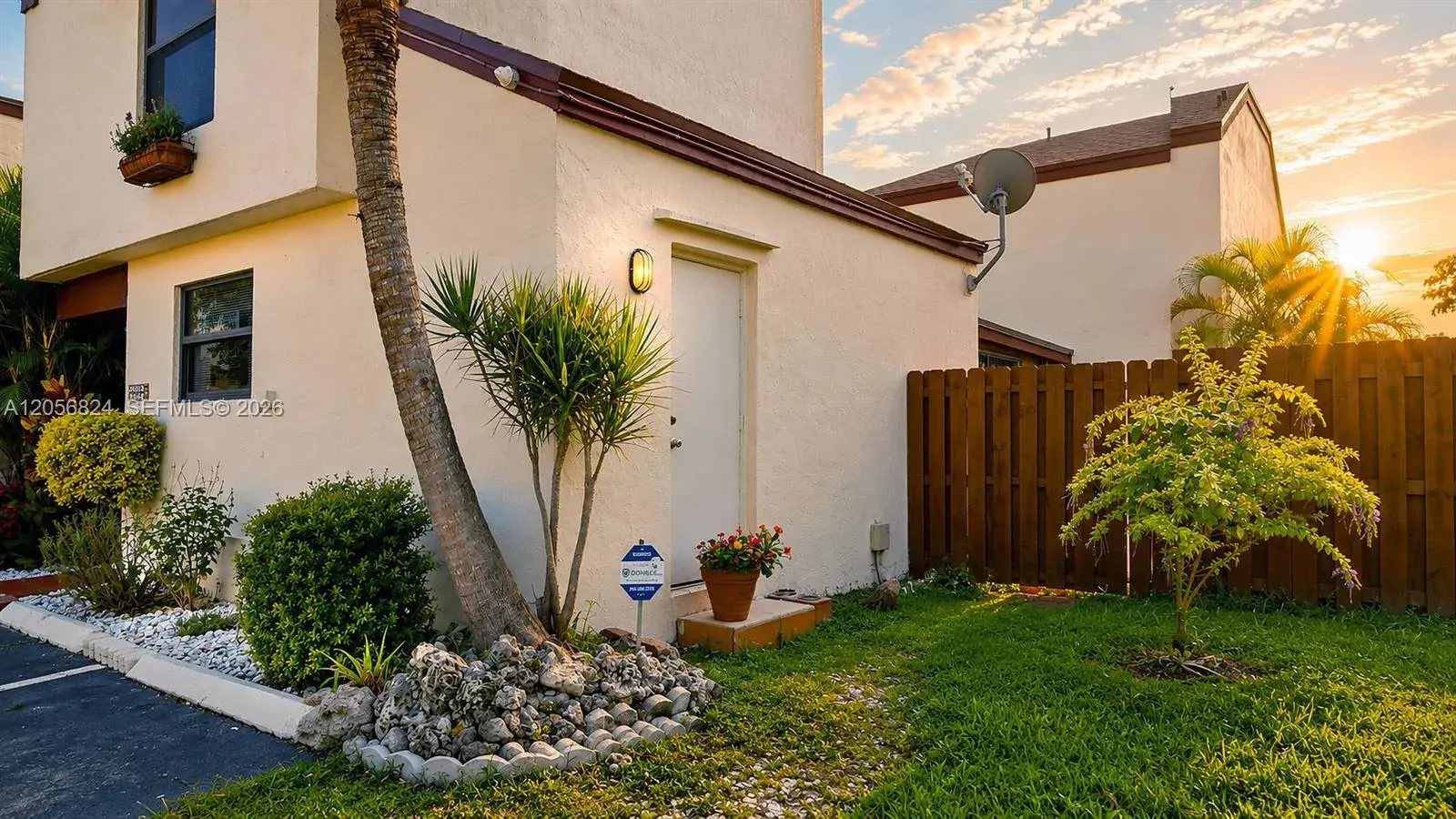 635 NW 97th Pl, Miami FL 33172