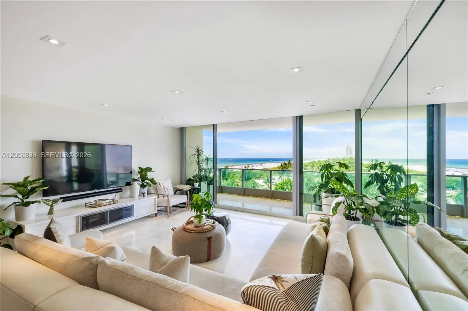 1455 Ocean Dr # 703, Miami Beach FL 33139