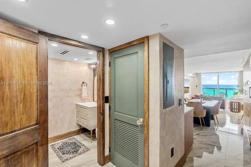 2457 Collins Ave # 1603, Miami Beach FL 33140