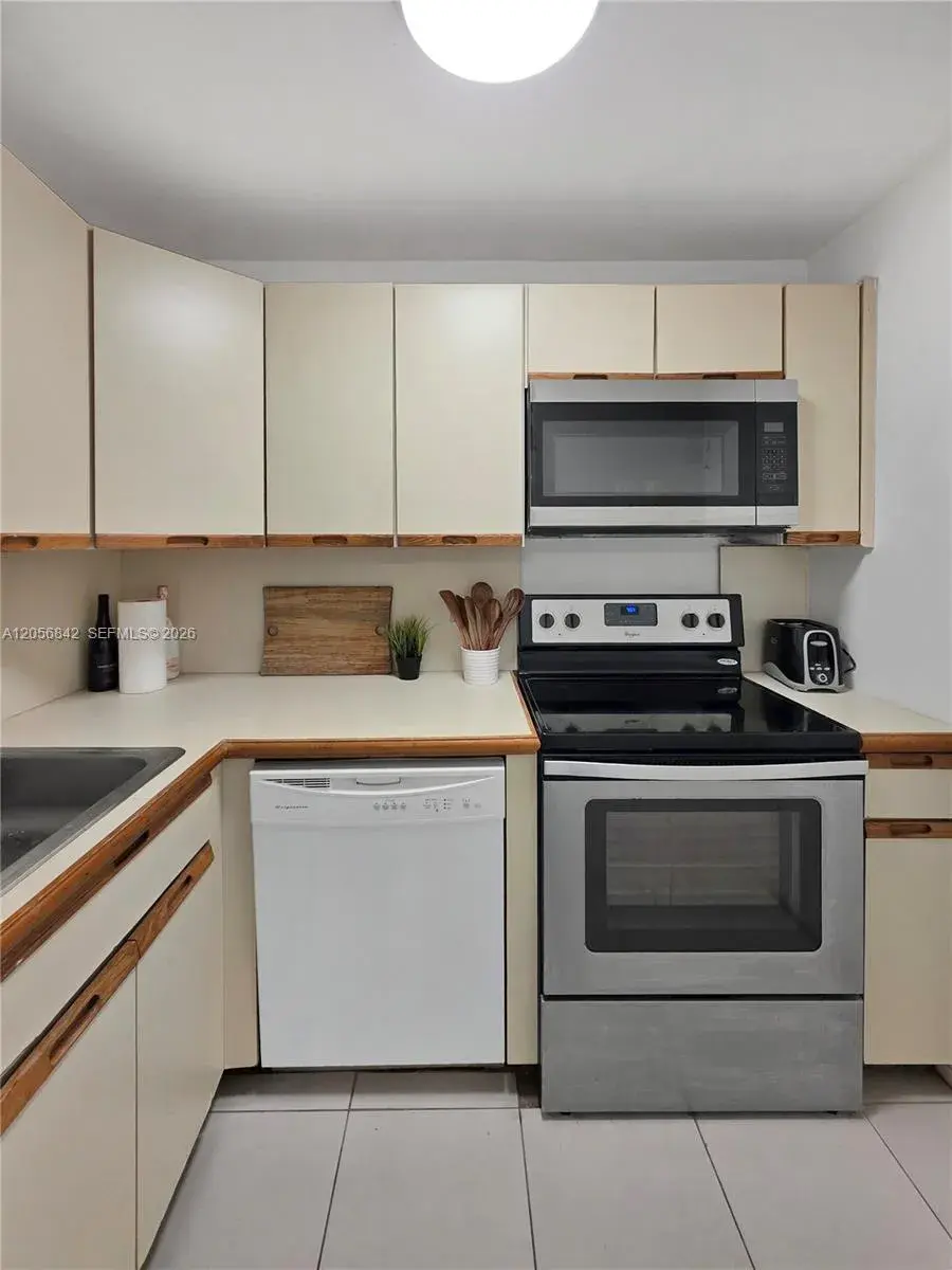 800 West Ave # 337, Miami Beach FL 33139