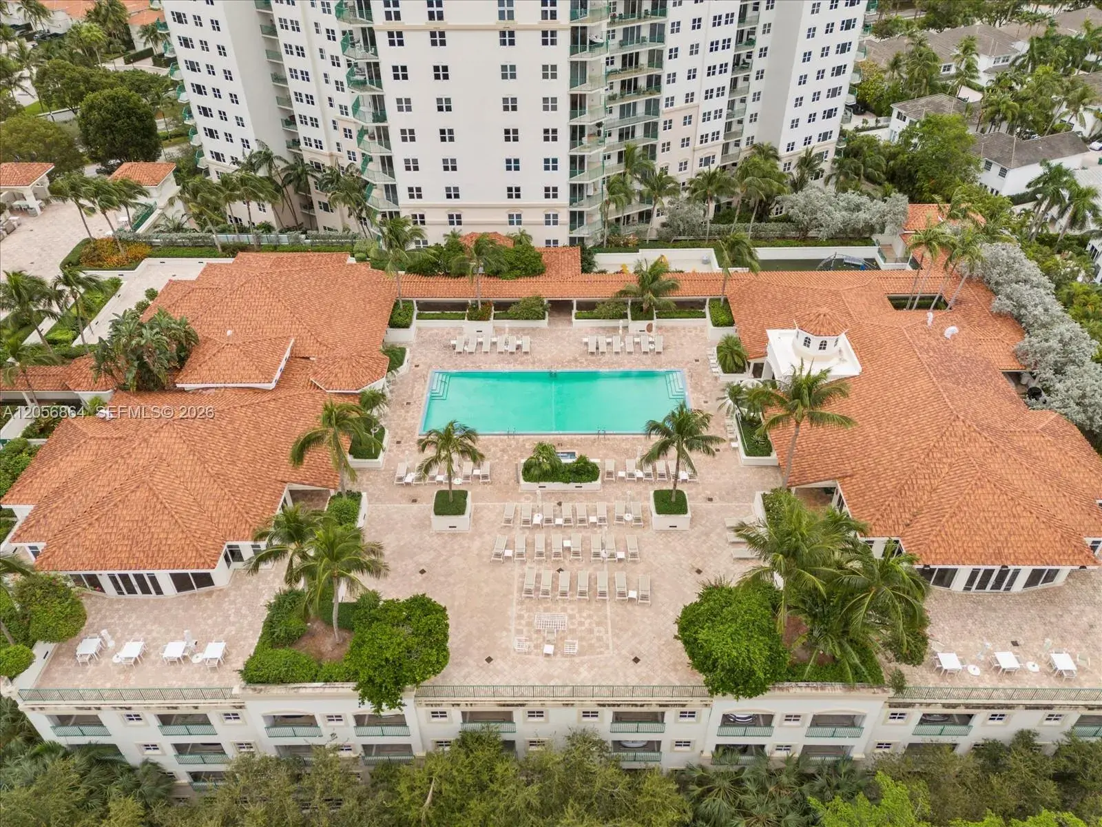 20000 E Country Club Dr # 416, Aventura FL 33180