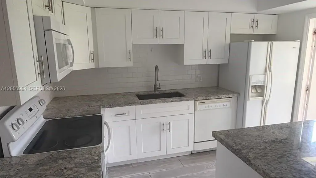 11858 E Brier Patch Ct E, Wellington FL 33414