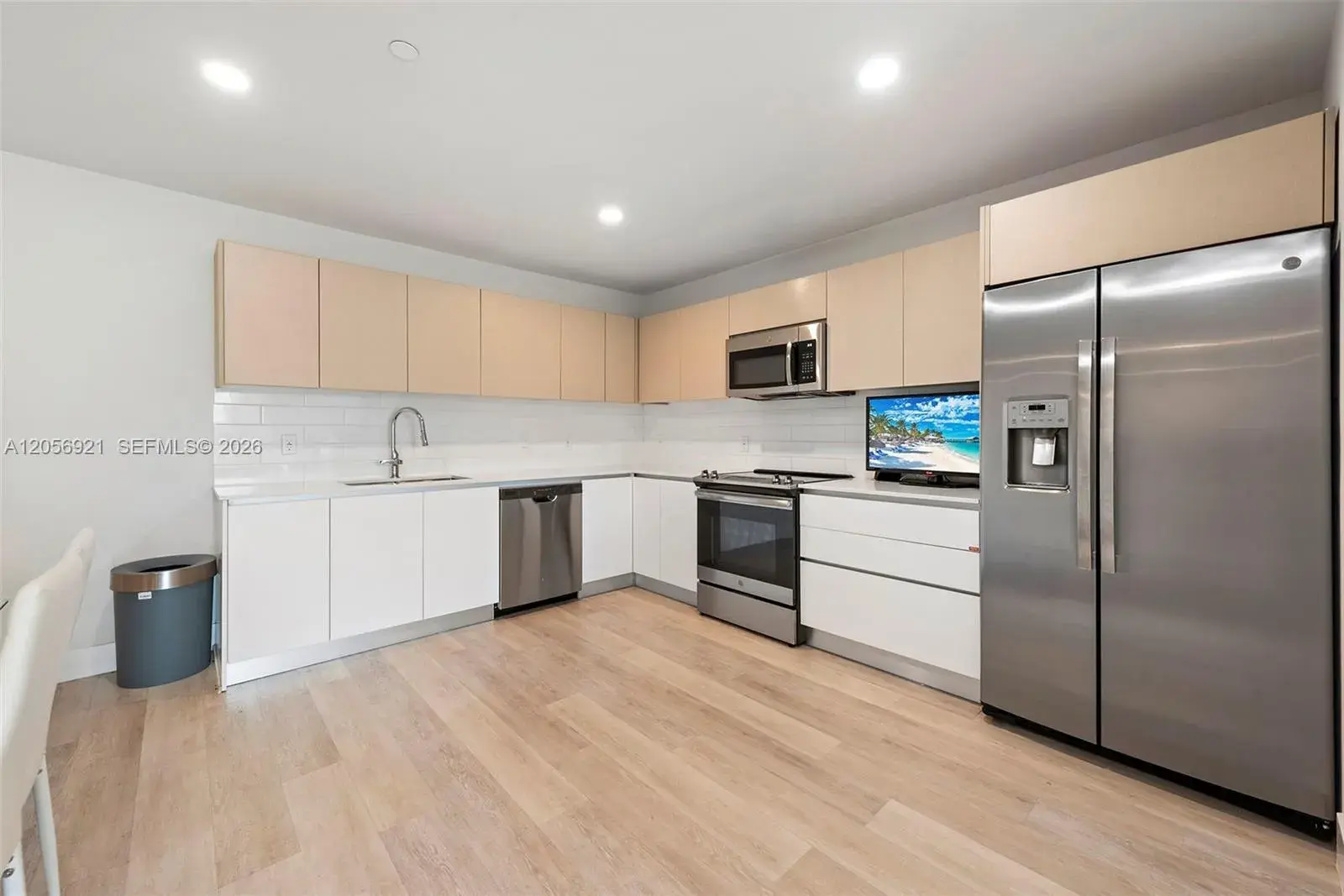 2505 NE 193rd St # 4202, Miami FL 33180