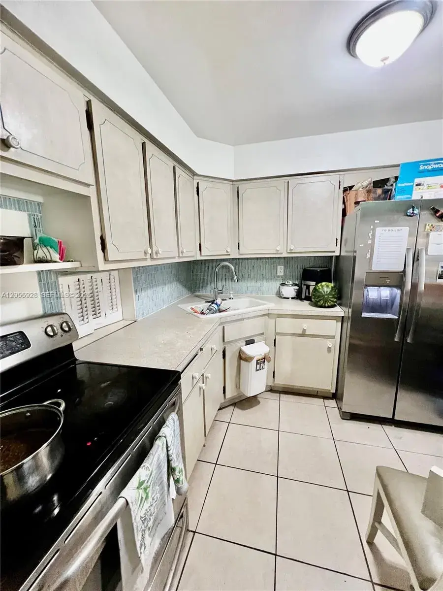 1540 NE 191st St # 140, Miami FL 33179