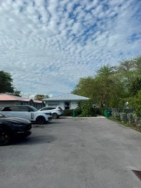 684 NW 14th St, Florida City FL 33034
