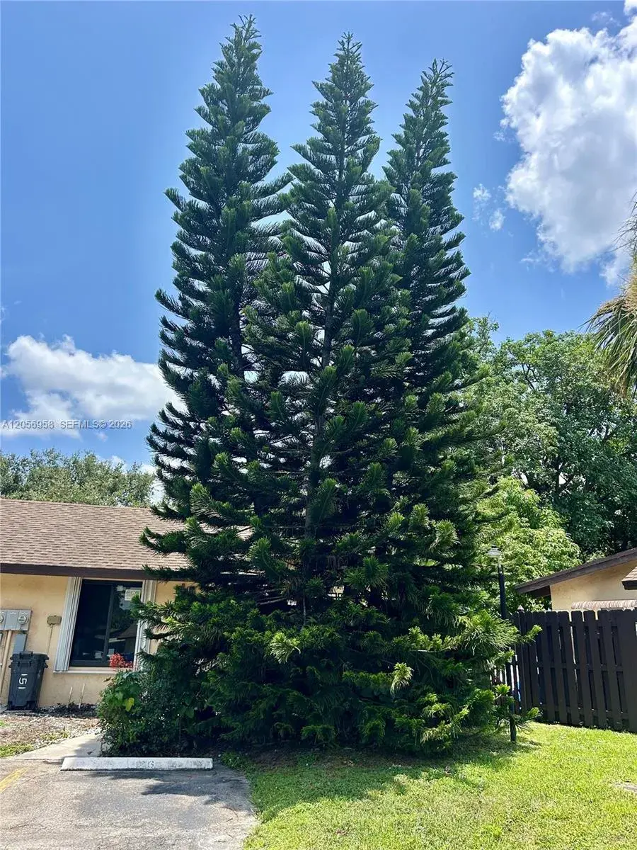 151 Essex Rd # 30, Hollywood FL 33024