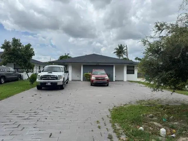 634 NW 12th St, Florida City FL 33034