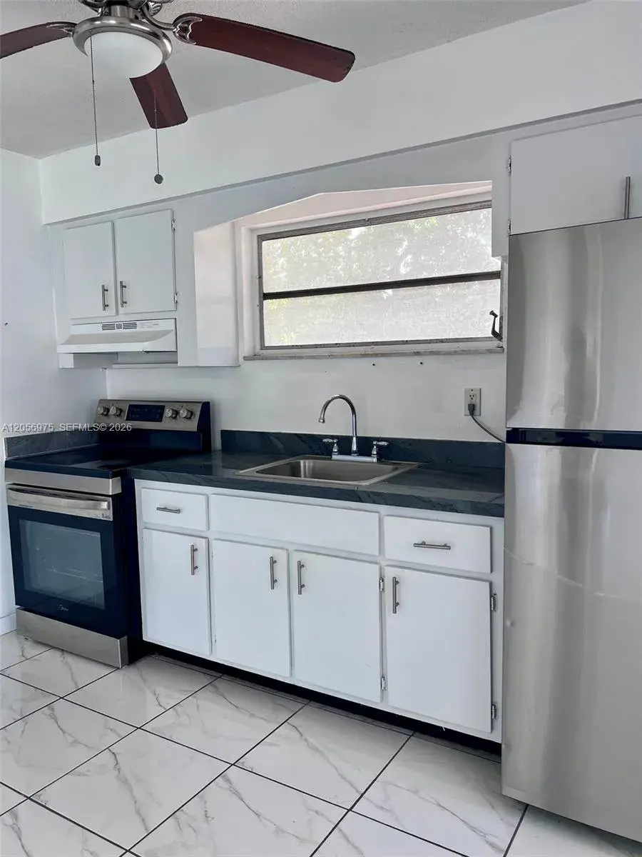 121 NE 80 TER # 5, Miami FL 33131