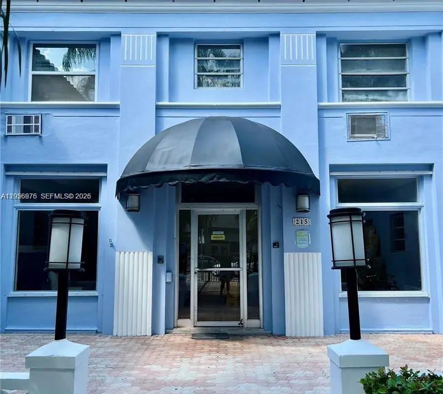 215 30th St # 1, Miami Beach FL 33140