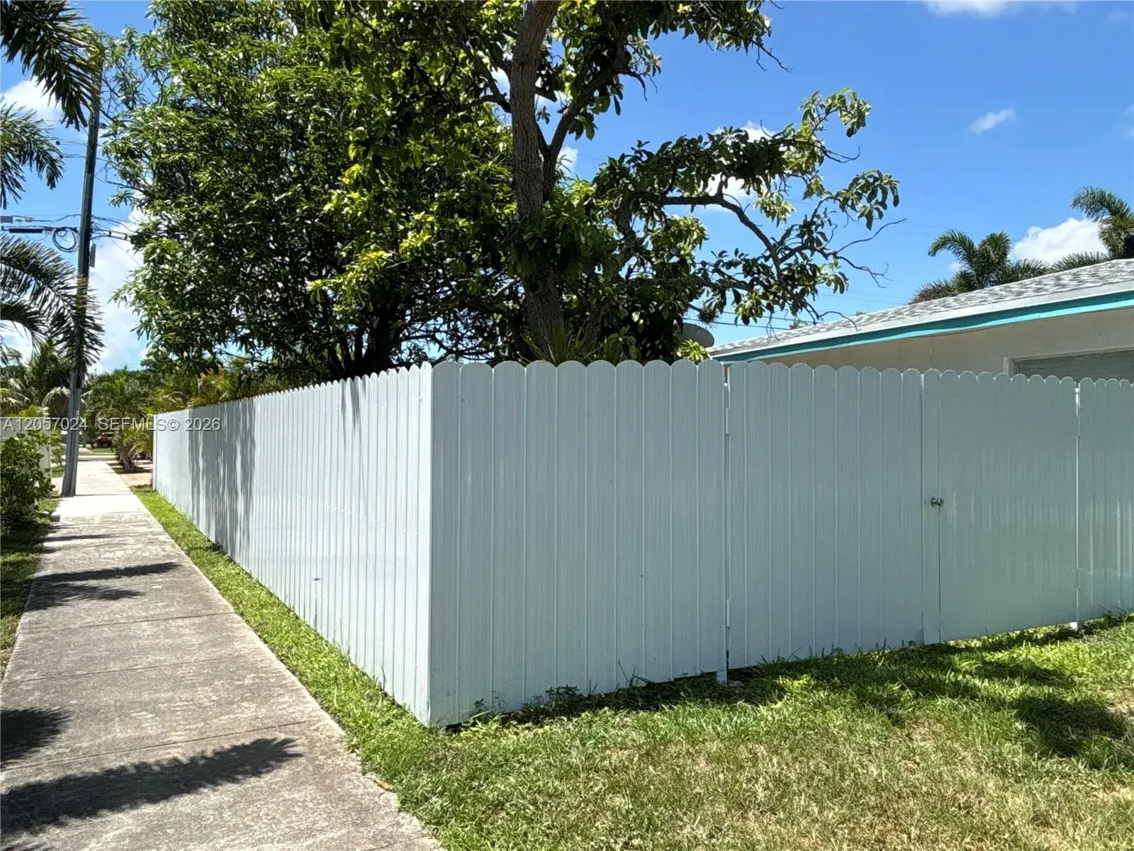 3410 SW 17th St, Fort Lauderdale FL 33312